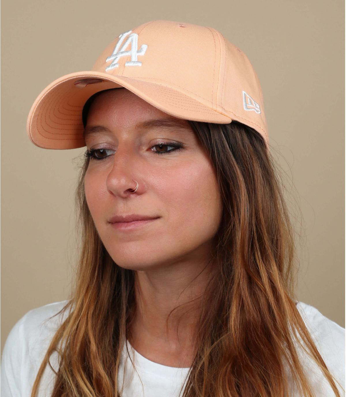 LA pink and white cap League Ess 9Forty LA peach white New Era
